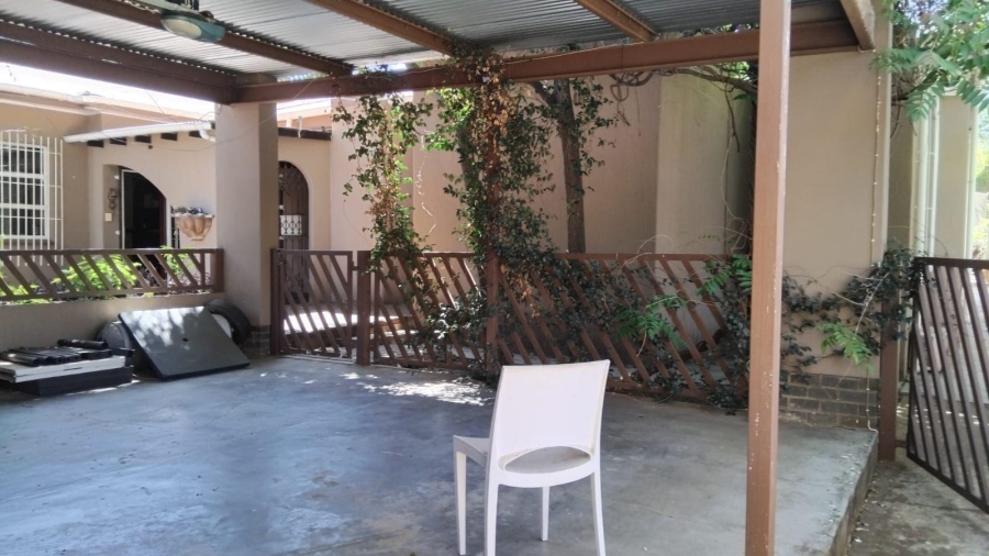 4 Bedroom Property for Sale in Irene Park North West